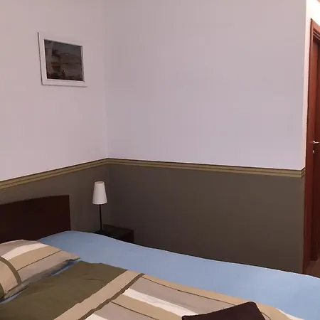 Elvis Πανσιόν 3*